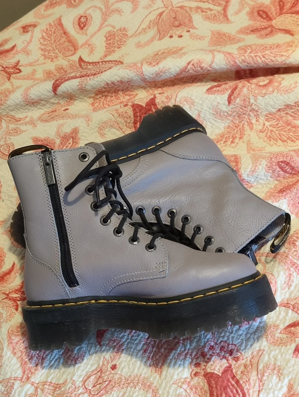 Dr Marten Jadon III Soft Dove Grey Leather Boots. Size 9